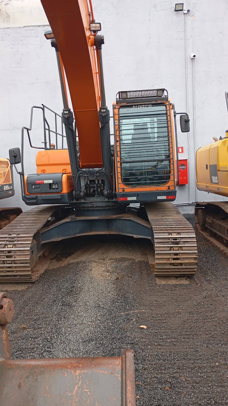 DOOSAN DX225 ESCAVADEIRA 20T ES01902 · ESCAD